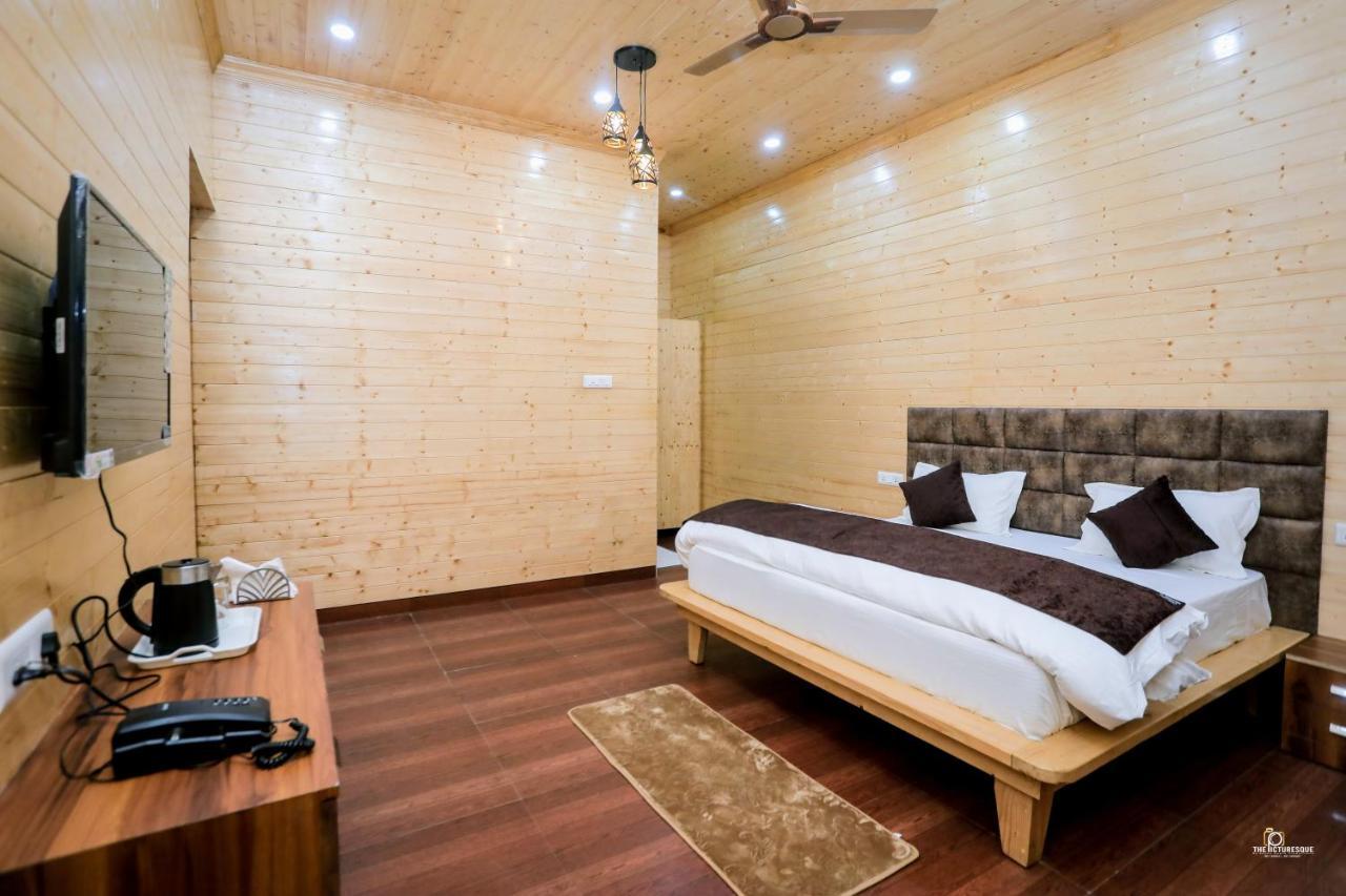 Suryoday Resort Lansdowne Eksteriør billede